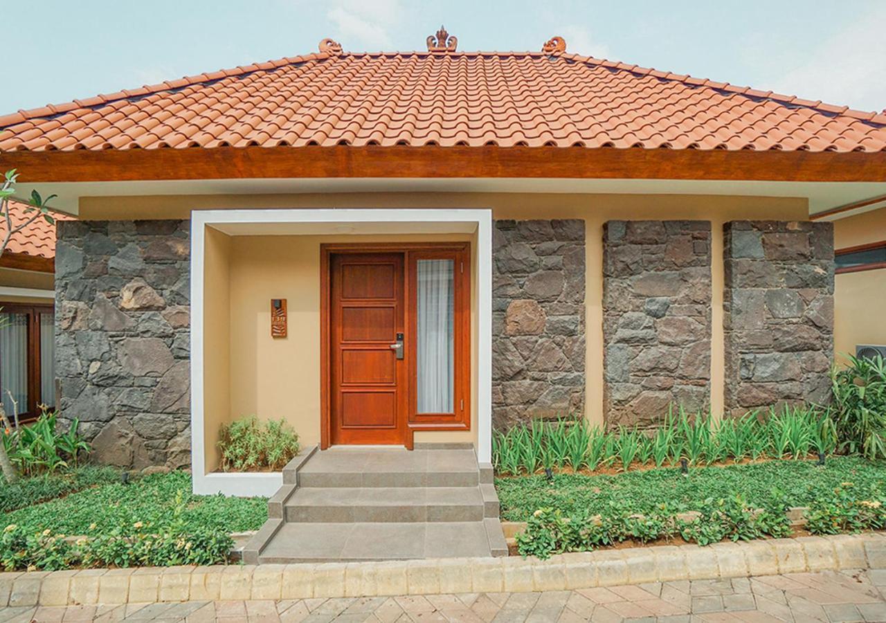 Shanaya Resort Malang Exterior photo